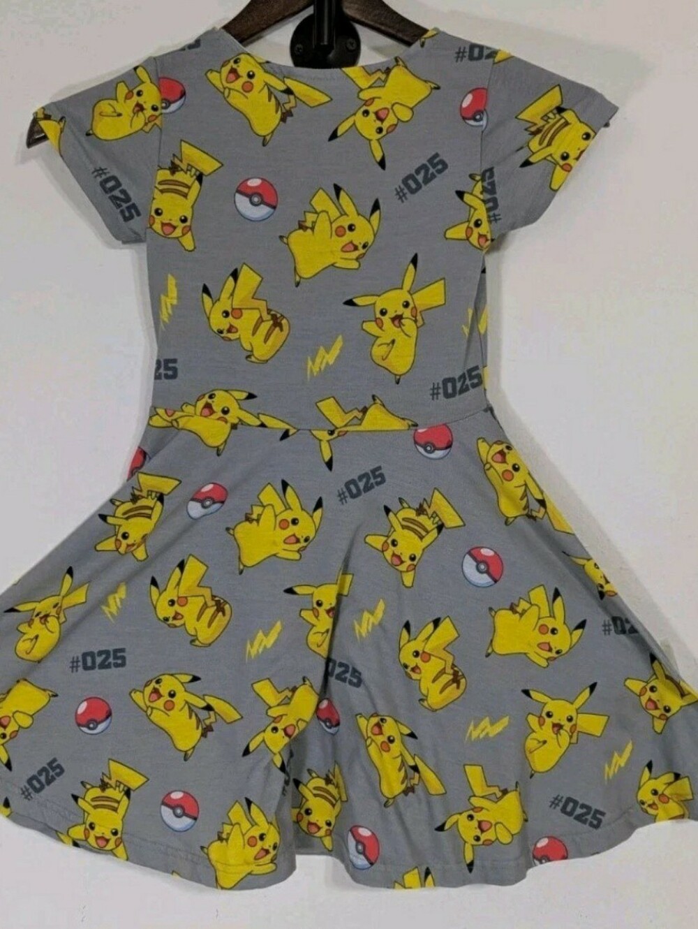 Pokemon #025 Girls Dress Fits 7-8 yrs. Gray/Yellow Print Pikachu Pikachu